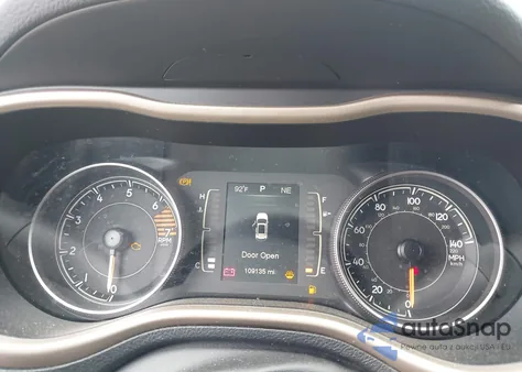 2016 Jeep Cherokee Sport из США, поврежденный, VIN 1C4PJLABXGW177286